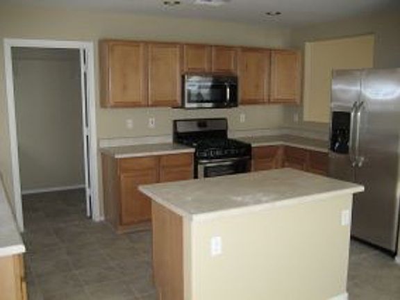4th image of 3232 W Cavedale Dr