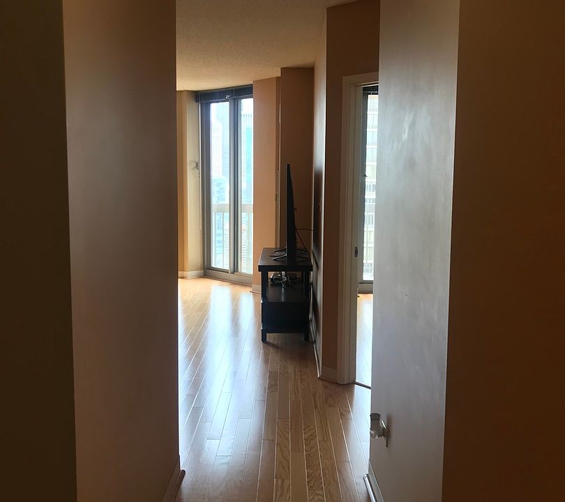 1st image of 222 N Columbus Dr APT 4007
