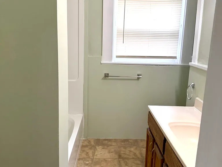 276 Merriman Rd #2 — Photo 9