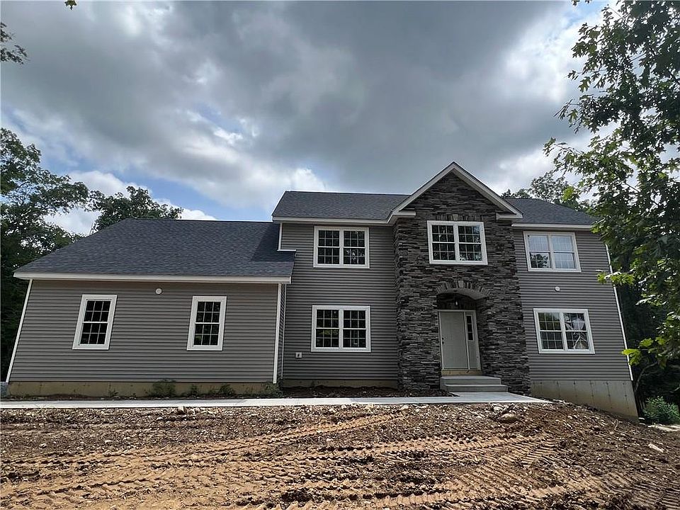 1st image of 32 Morrow Court