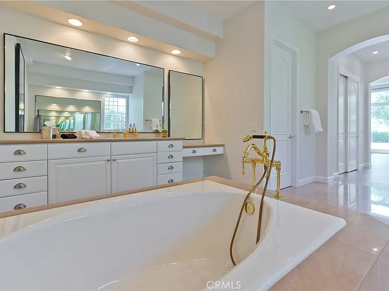 55495 Royal Street George — Photo 23