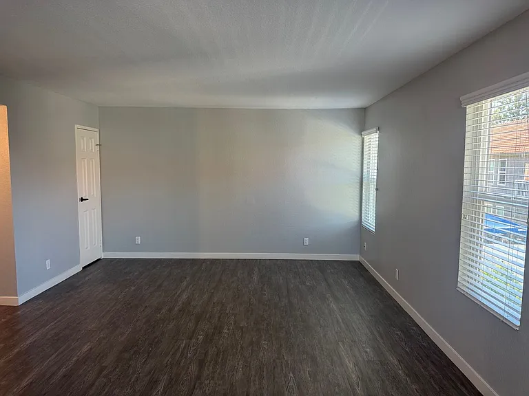 Corona Pointe Resort — Photo 163