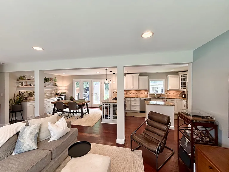 1721 Edgewater Dr — Photo 19