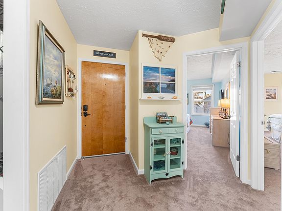 5th image of 708 Surf Ave APT 104