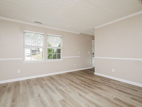 5th image of 209 Mingocrest Dr