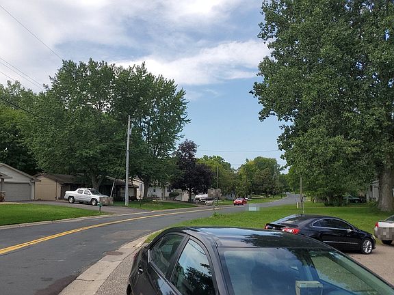 4th image of 8501 Green Haven Dr N