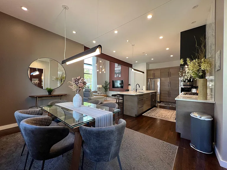 504 Morgan St NE — Photo 6