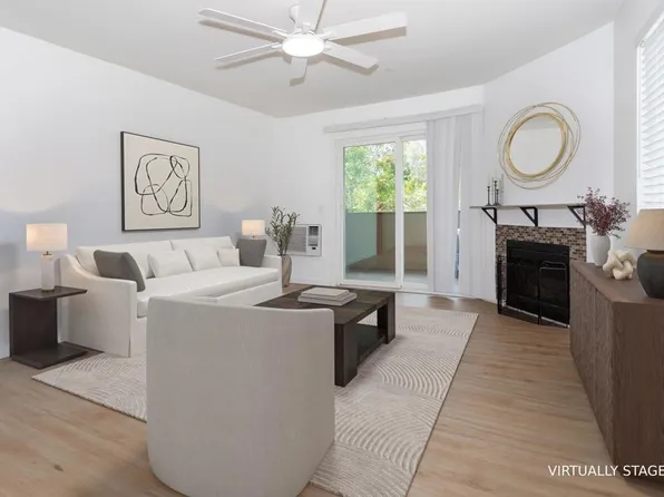 204 Woodland Pkwy Unit 220, San Marcos, CA 92069