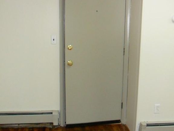 3rd image of 227 Main St Fl 2nd