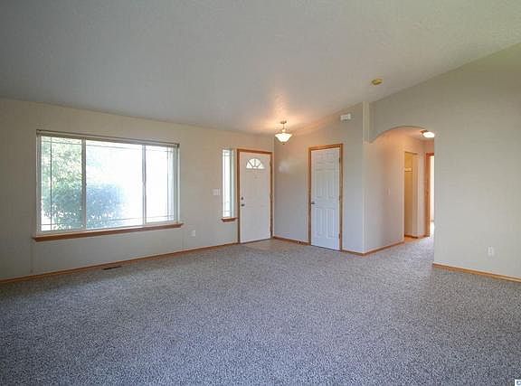 3rd image of 5501 Aloha Dr