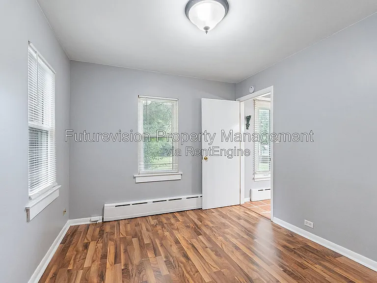 28 S Richmond Ave — Photo 20