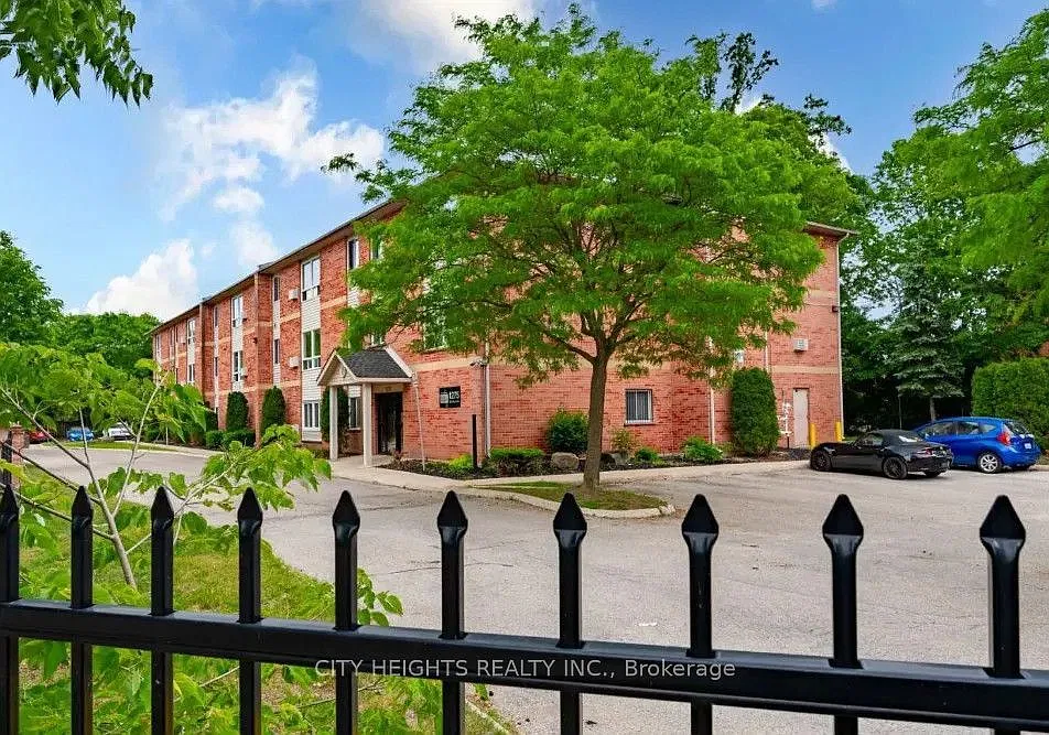 1275 Bentley Dr #105