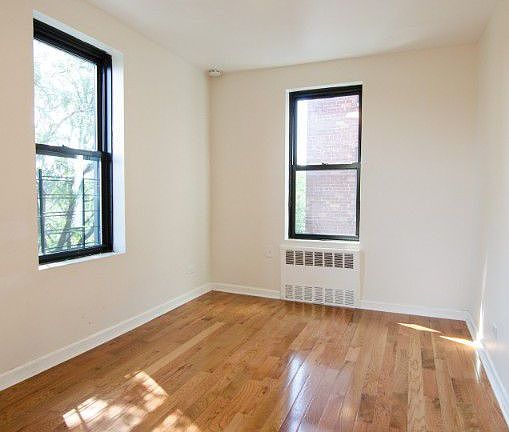 2nd image of 4125 Case St APT 5L