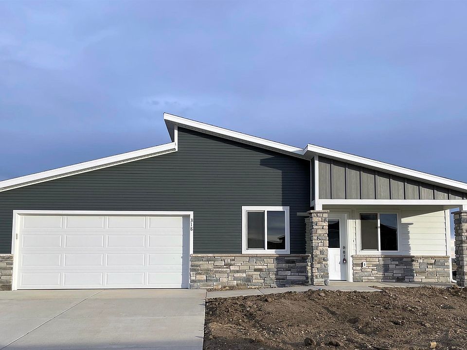 1st image of 318 N Valley Dr