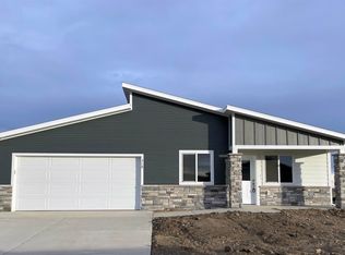 318 N Valley Dr, Rapid City, SD 57703
