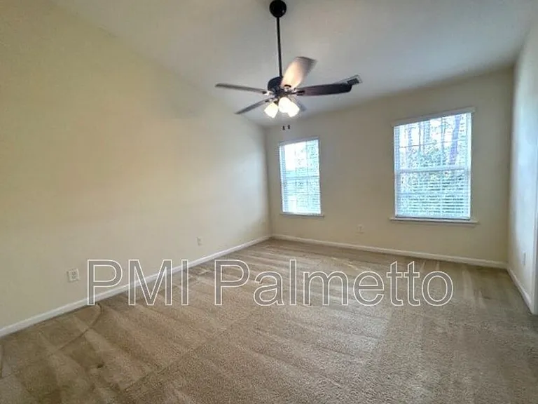 414 Hawkeye Ct — Photo 14