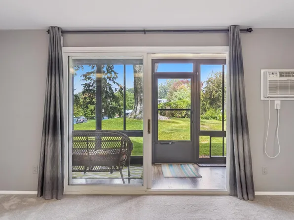 4380 Brookside Ct APT 116, Edina, MN 55436