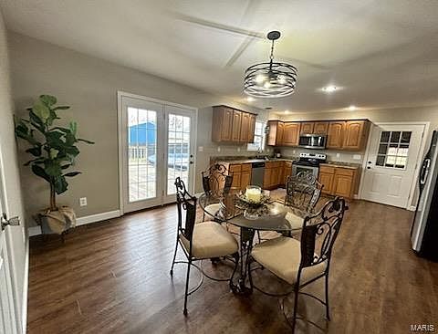 3rd image of 12081 Hidden Meadow Ln