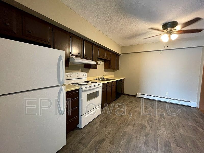 1st image of 101 16th Ave NW #7