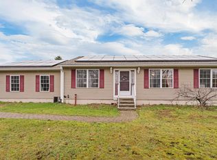 31 Maize Dr, Somersworth, NH 03878