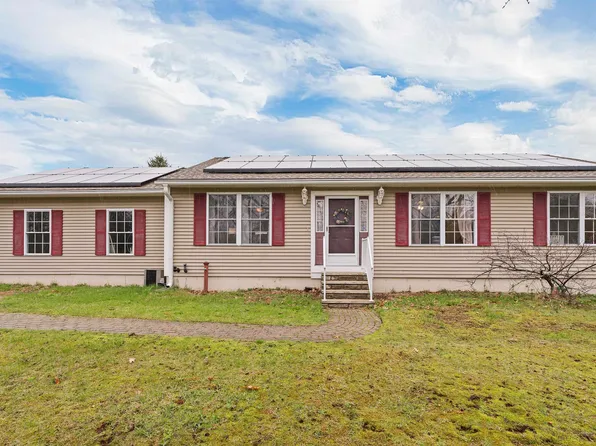 31 Maize Drive, Somersworth, NH 03878