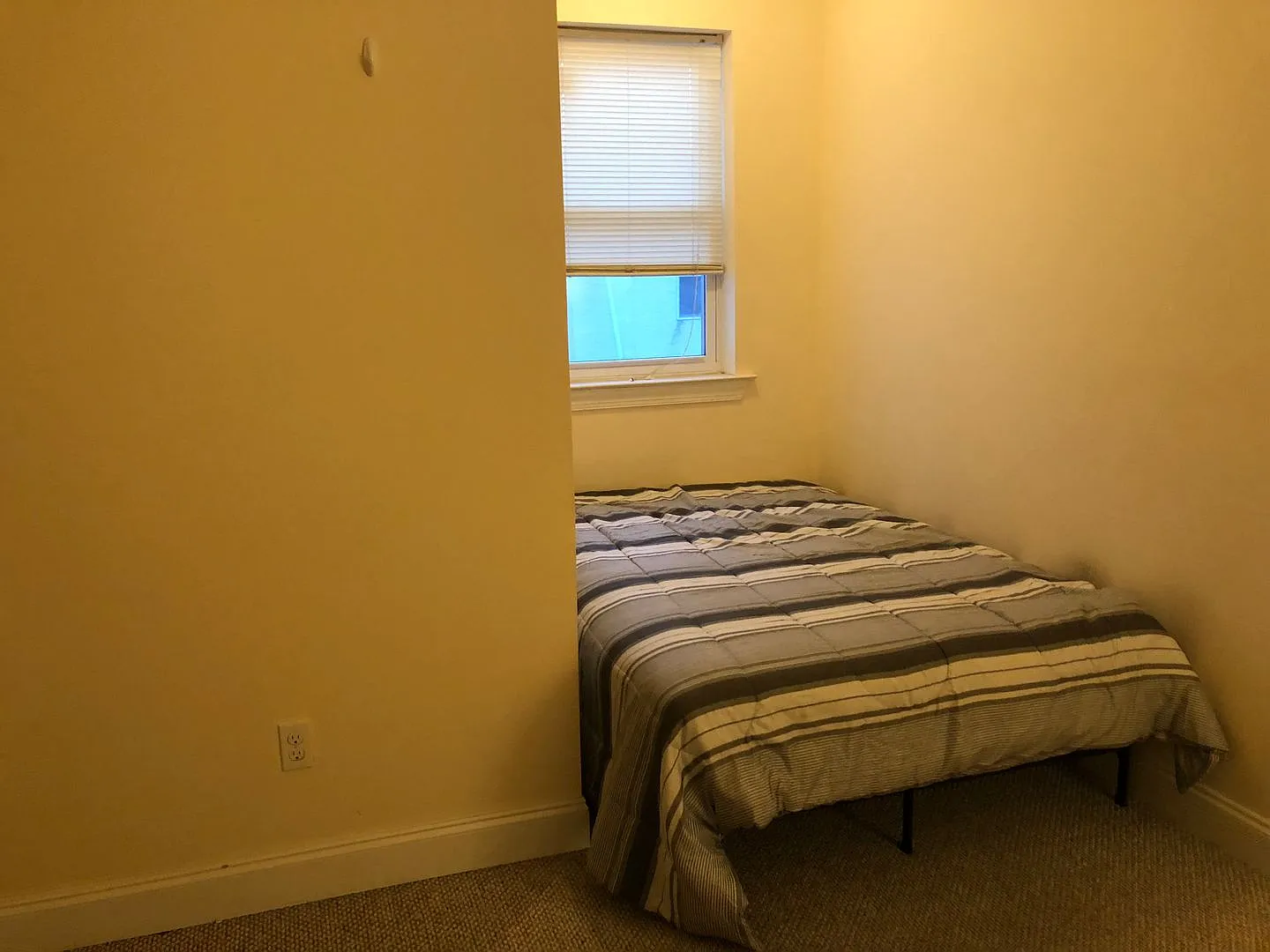 437 N Wiota St — Photo 1