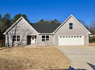 132 Highland Dr #40, Madisonville, TN 37354