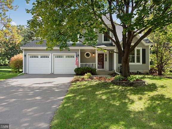 3rd image of 8910 Knollwood Dr
