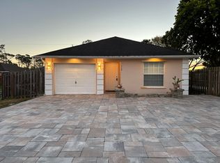 1196 14th Ave SW, Vero Beach, FL 32962