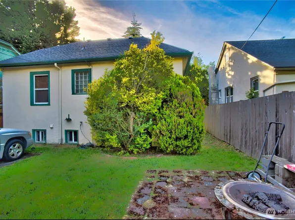 7818 NE Lake City Way NE, Seattle, WA 98115