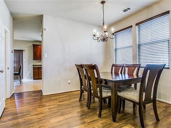5th image of 4728 Dogwood Dr