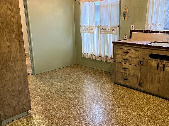 4th image of 126 Alta Vista Ave