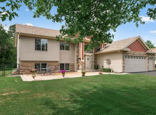 878 Kelly St, Lino Lakes, MN 55014