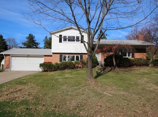 609 Laurelann Dr, Kettering, OH 45429