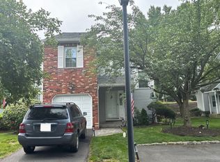 13 Heritage Ct, Ewing, NJ 08628