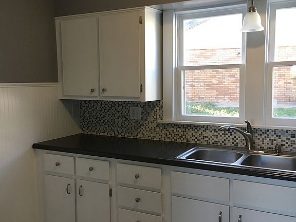 4th image of 126 Spruce Dr