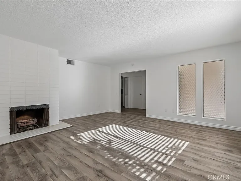 1184 Lyndhurst Dr — Photo 5