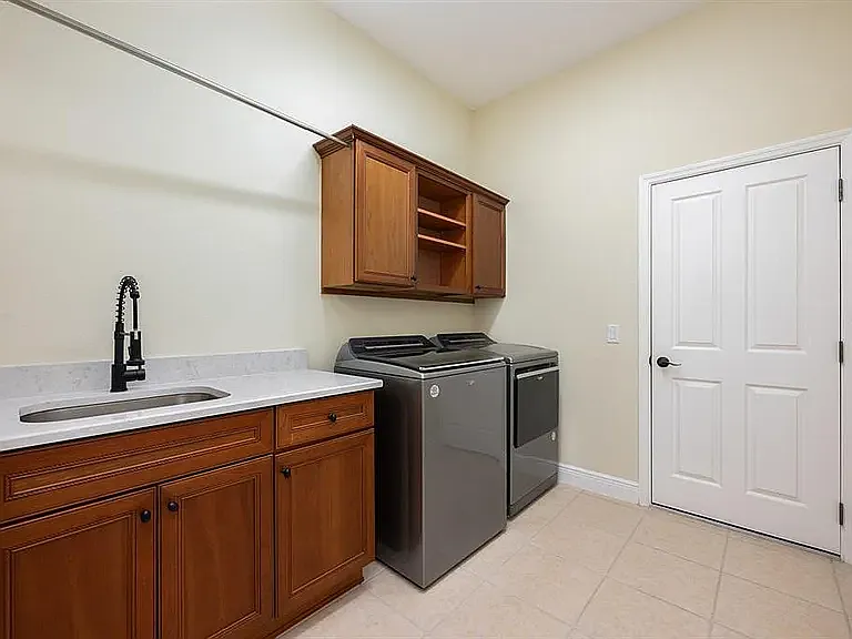 5092 NE 81st Blvd — Photo 9