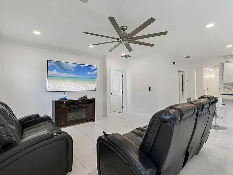 177 Tierra Verde Way — Photo 7