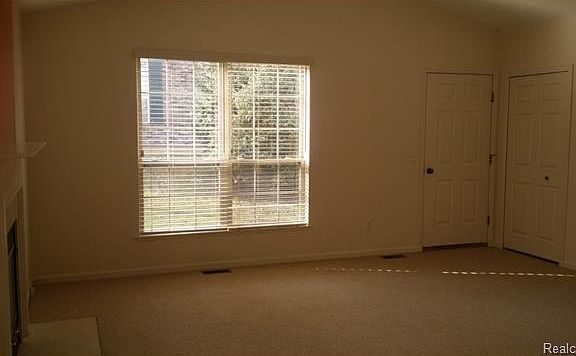 5th image of 3352 Gingell Dr Building 31