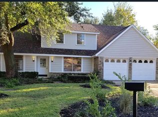 9735 Philmont Dr, Houston, TX 77080