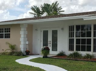 5017 Harrison St, Hollywood, FL 33021