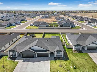 855 Shadowleaf Ave, Twin Falls, ID 83301