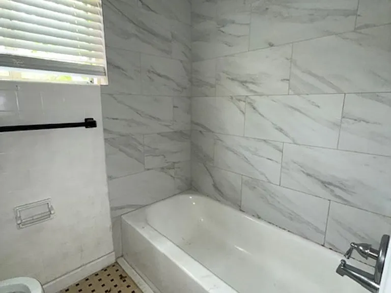 1016 Alba Dr — Photo 13