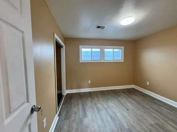 72 Sterling Avenue image 16 of 30