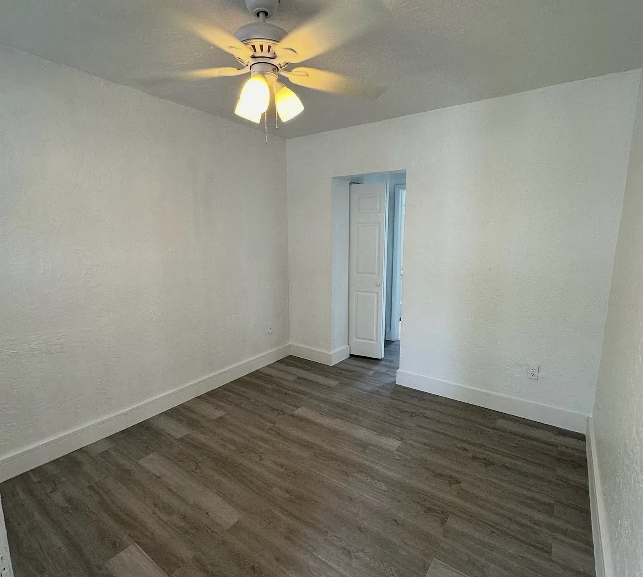 1 bed, 650 sqft, $1,500 — Photo 3