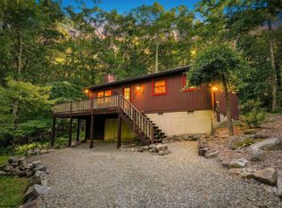 597 Pine Dr, Terra Alta, WV 26764