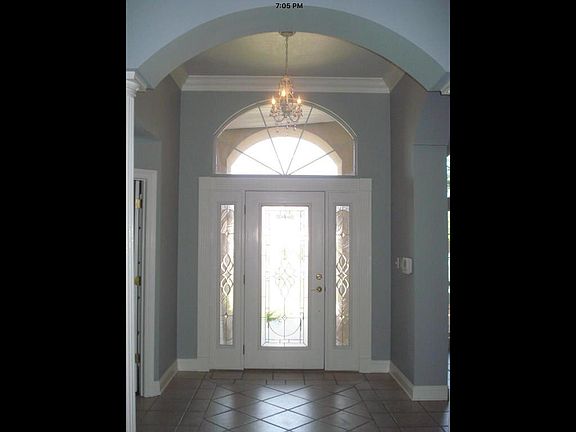 4th image of 250 Ventura Cir