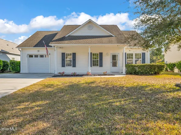 136 N Palm Dr, Winnabow, NC 28479