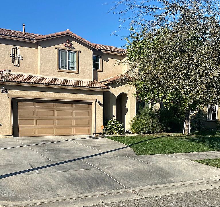 1st image of 4038 W Buena Vista Ave